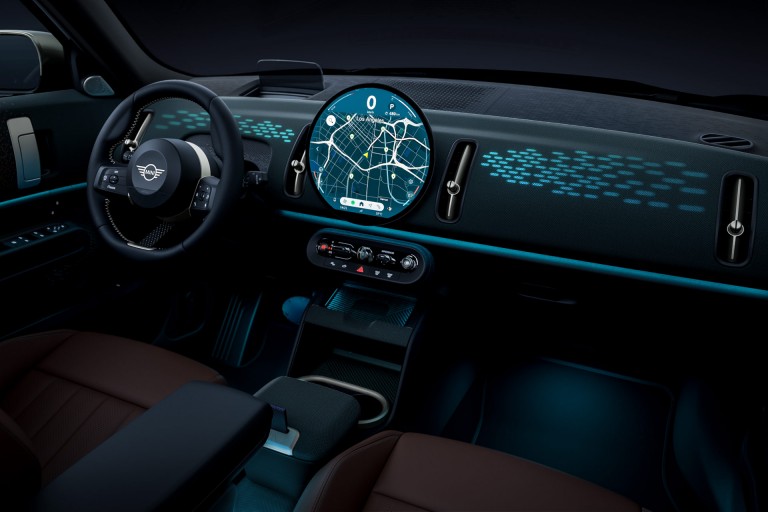 All-electric MINI Countryman – mosaic - interior